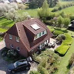 Mit Großem Garten Ferienhaus *