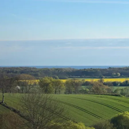 Mit Grossem Garten *